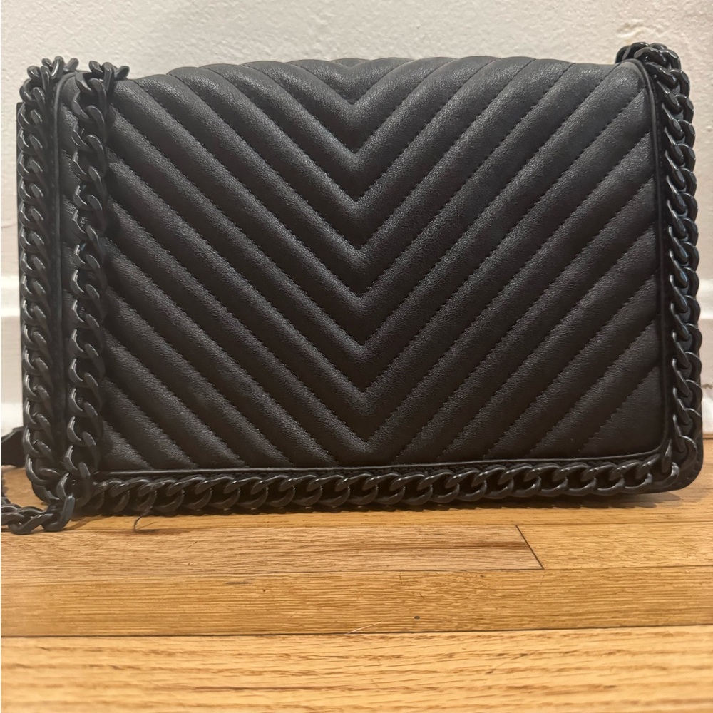 Black Quilted Chain Shoulder Bag